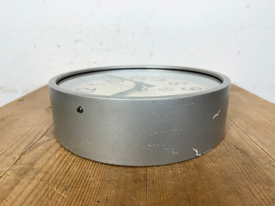 Image 1 of Grijze industriële fabriekswandklok van Chronotechna, jaren 50