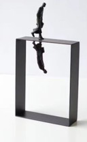 Escultura "Reflejo del hombre" Hierro