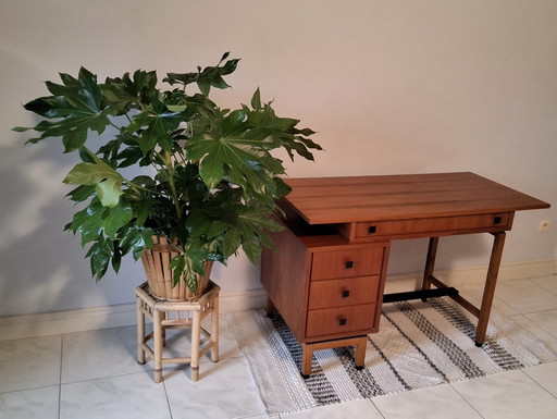 Scrivania vintage MDK fuori dal vaso degli anni '60