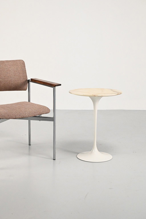 Eero Saarinen bijzettafel voor Knoll