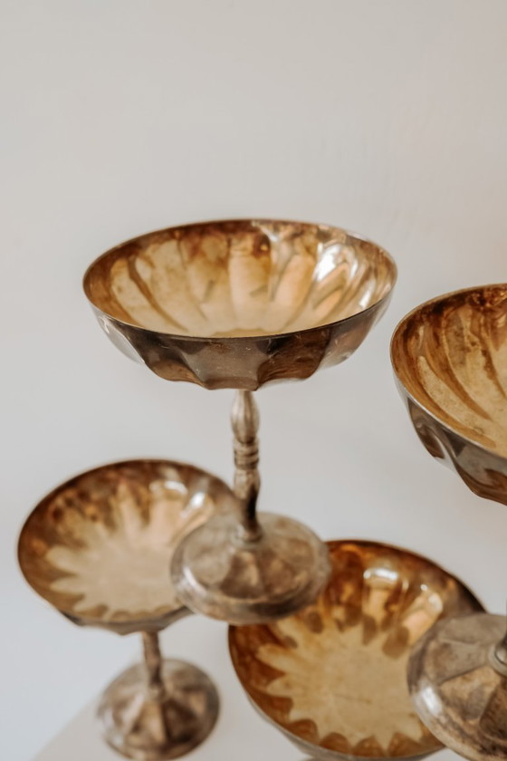 Coupes à champagne argentées à intérieur doré — lot de 5 – Accessoires de table, Gold, Metal (photo 6 of 9)