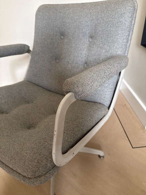 Artifort draai fauteuil grijs