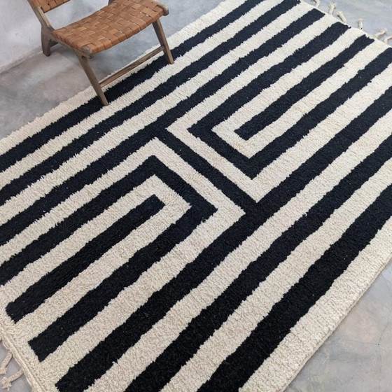 Image 1 of Tapis berbère en laine authentique 250cmx150cm