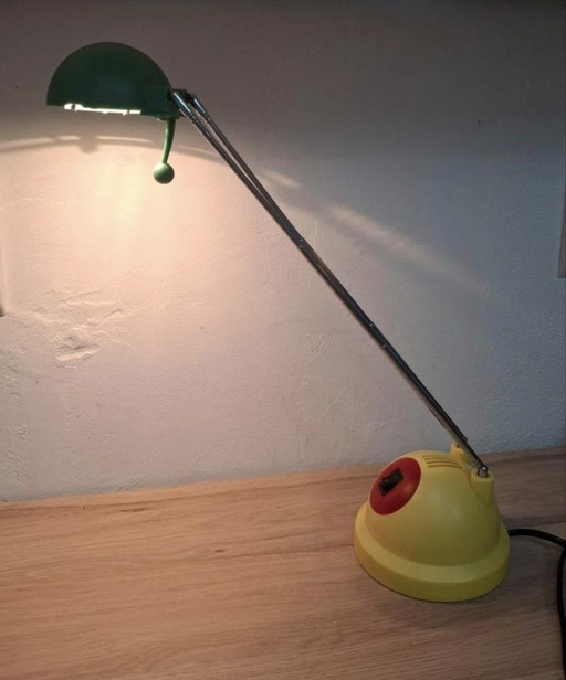 Memphis style telescopic desk lamp.