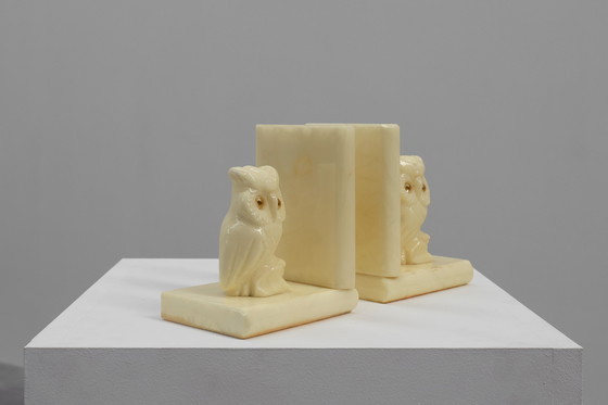 Image 1 of Coppia di fermalibri in alabastro intagliati a mano in stile Art Déco, Francia anni &#39;20