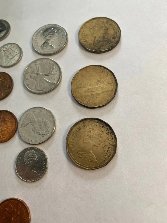 Lot of old coins Canada and Solomon Islands – 20th century – Decorative Objects (photo 4 of 5)
