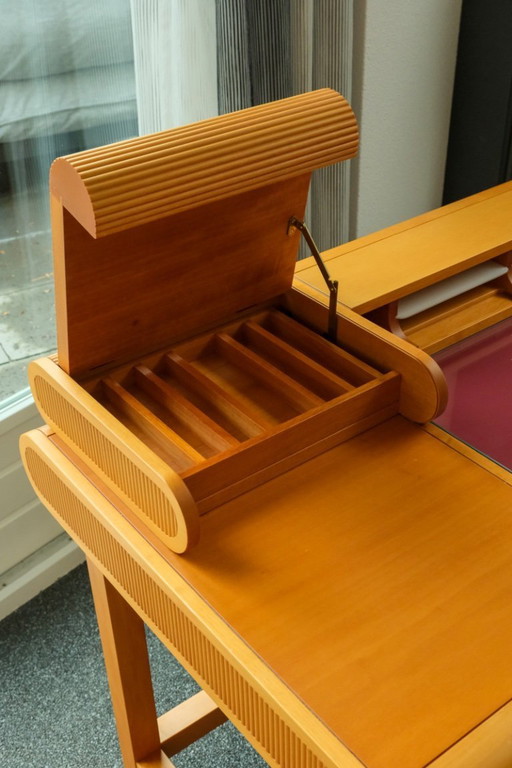 Bureau Giorgetti, à côté d'Umberto Asnago