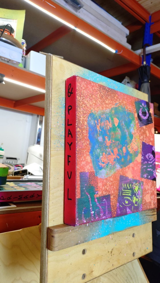 Image 1 of Et ludique - Philosophie visuelle utilisant le graffiti acrylique et les pochoirs