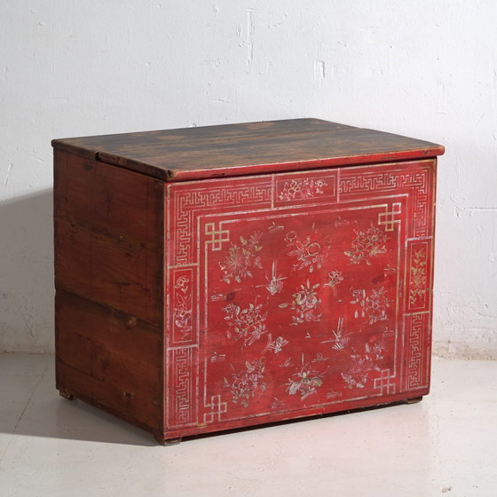 Baule cinese antico dipinto in legno di pino – Dongbei, circa 1930 – Armadi contenitori (photo 10 of 40)
