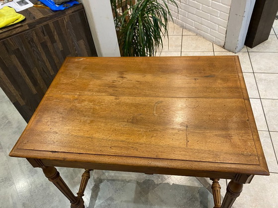 Image 1 of Escritorio con 1 cajón en madera maciza de roble con patas torneadas y talladas, 89x62cm