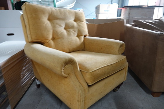 Fauteuil à accoudoirs roulés – Textile, Wood (photo 3 of 5)