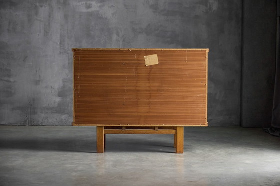 Image 1 of Armadio brutalista in quercia, Belgio, anni '60