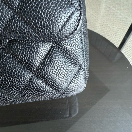 Image 1 of Chanel Classic Flap Maxi - Caviar Double Flap 33CM Gesteppt Schwarz Goldbeschläge