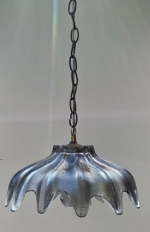 Floral ice glass pendant lamp in the shape of a calyx and petal