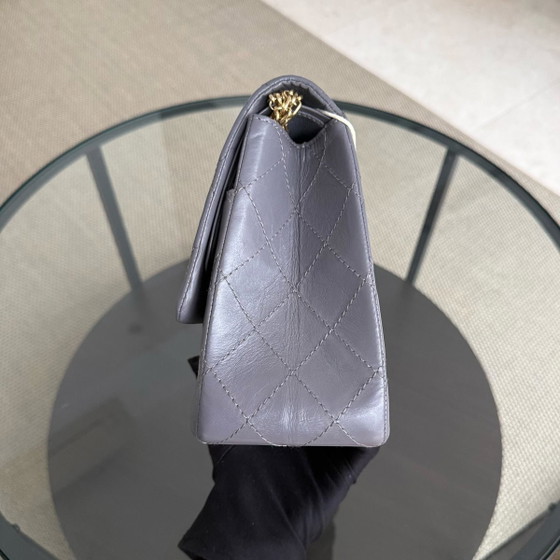 Image 1 of CHANEL 2.55 REISSUE 227 - PELLE DI VITELLO INVECCHIATA TRAPUNTATA, LAVANDA, FERRAMENTA ORO, SERIE 14


