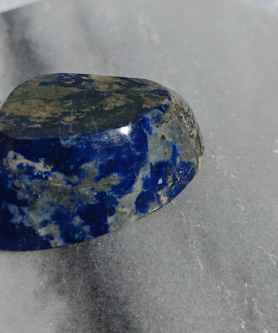 Image 1 of Bol en lapis-lazuli