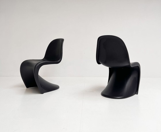 Image 1 of Set van 2 Vitra Verner Panton stoelen, na 2000