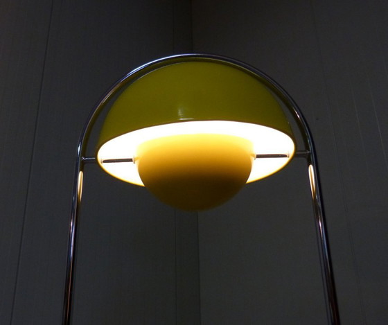 Image 1 of Cosack gelbe Blumentopf-Stehlampe 1960er-70er Jahre