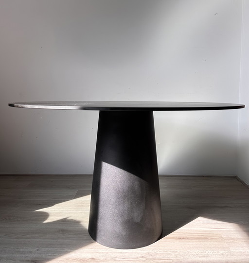 Moooi Container design dining table