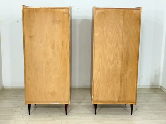 Image 1 of Bellissimo armadio di metà secolo / armadio per la biancheria / mobile in legno / armadio vintage