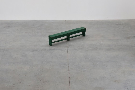 Image 1 of Rustiek primitief groen boerenbankje van massief eikenhout, Frankrijk ca. 1900