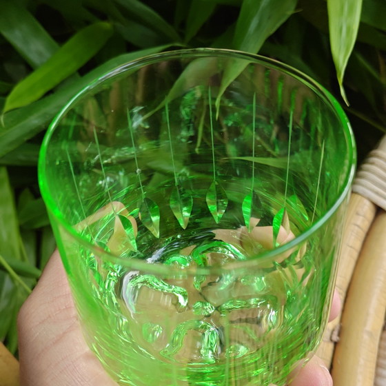 Image 1 of Ensemble de bar vintage en verre vert style milieu du siècle : 4 verres et un seau à glace