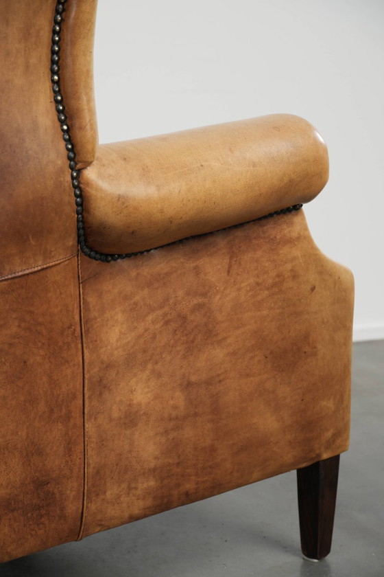Image 1 of Lichte rundleren oorfauteuil met een goed zitcomfort