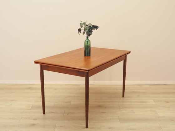 Image 1 of Mesa de teca, diseño danés, década de 1970, fabricada en Dinamarca.