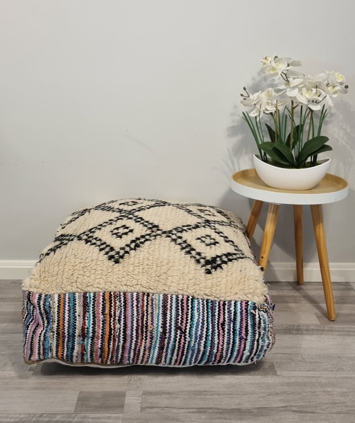 Tabouret marocain vintage, coussin de siège en berbère