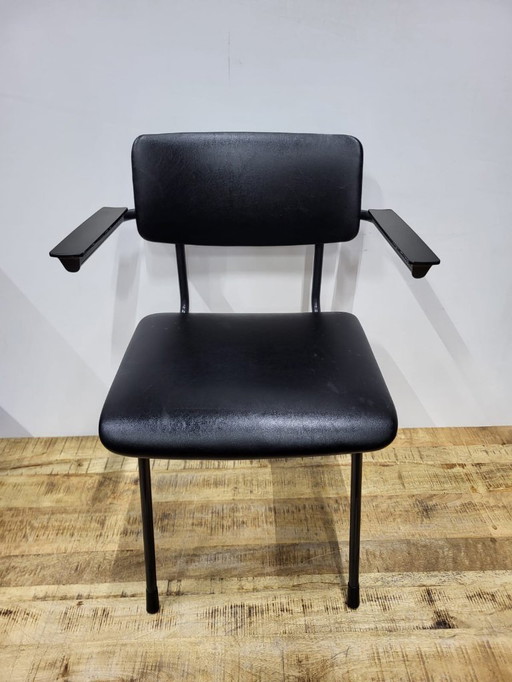 1x sedia Gispen 1235, similpelle nera