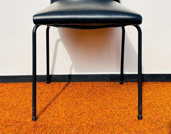 Image 1 of Paire de chaises Robert de Pierre Guariche pour Meurop. Vintage années 1960