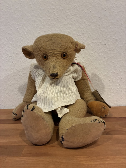 Artist's Bar by Ingeborg Taivanalo-Lutz