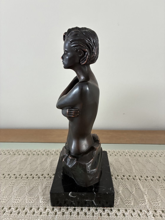 Image 1 of Paor S.A. Madrid – Buste féminin signé – Patine bronze – Socle en marbre