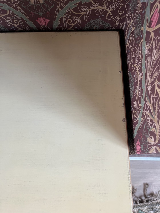 Image 1 of Chinesischer Schrank / Sideboard