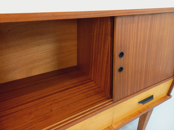Image 1 of Credenza vintage in legno stile teak degli anni '60