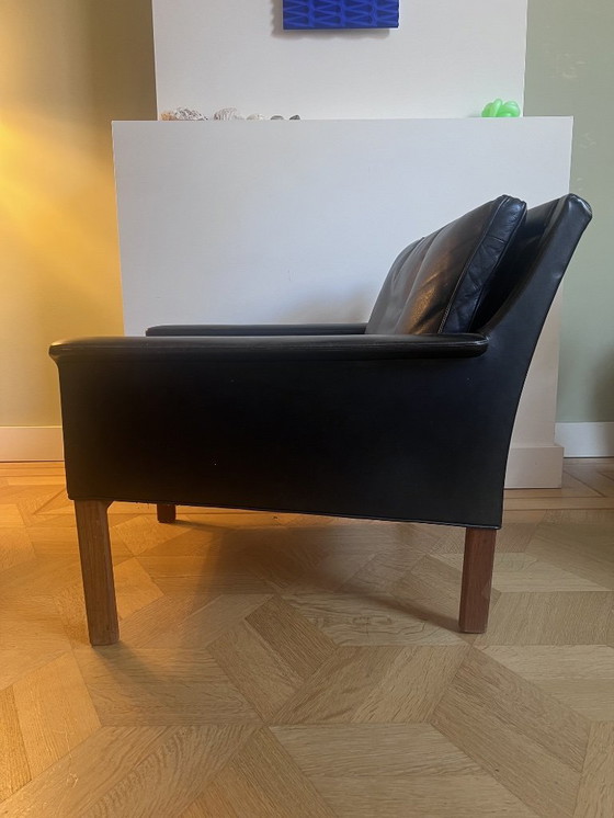 Image 1 of Zwei dänische Mid-Century-Sessel aus schwarzem Leder