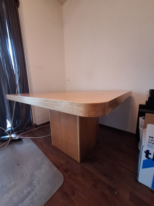 Unique Vintage Design Table (80s)