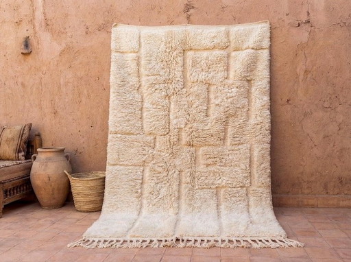 Berberteppich aus reiner Wolle, handgefertigt nach traditionellen Methoden, 2/3 m