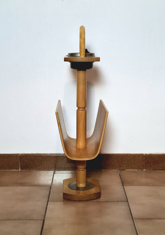 Image 1 of Houten asbak uit de jaren 80 met tijdschriftenrek.