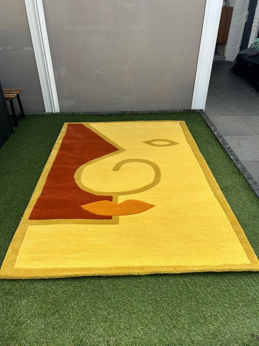Super Beautiful Wool Floor Carpet.