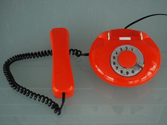 Image 1 of Téléphone de l'ère spatiale atomique