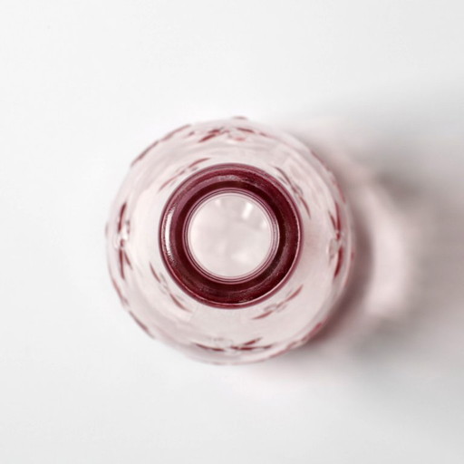 Rosa Glasflasche mit Gänseblümchenmotiv / Vintage-Flasche oder Vase / Emma Dafnäs / Ikea / 1990er Jahre (photo 2 of 9)