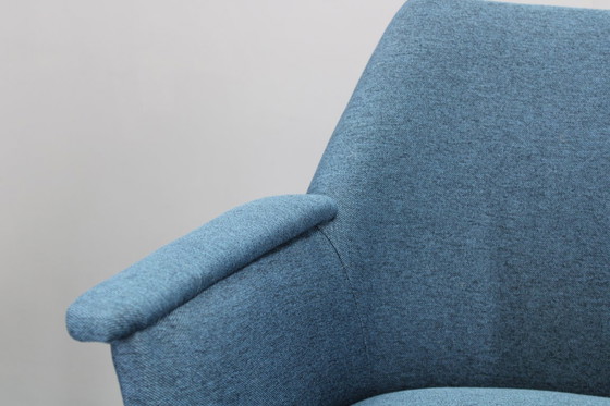 Image 1 of 1960s Paire de fauteuils remis à neuf Mid Century, Tchécoslovaquie