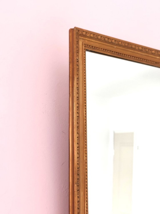Antieke spiegel met verguld en gevormd houten frame. – Wood (photo 7 of 13)