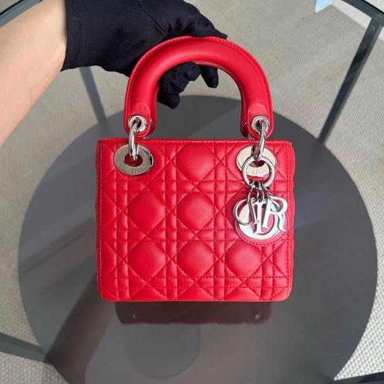 Image 1 of DIOR LADY MINI - PELLE DI AGNELLO CANNAGE ROSSO, DETTAGLI ARGENTO, CINTURINO REGOLABILE