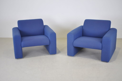 2x Artifort fauteuil 691