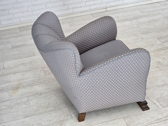 Image 1 of Deense fauteuil uit de jaren 50, meubelstof, gesneden eikenhout.