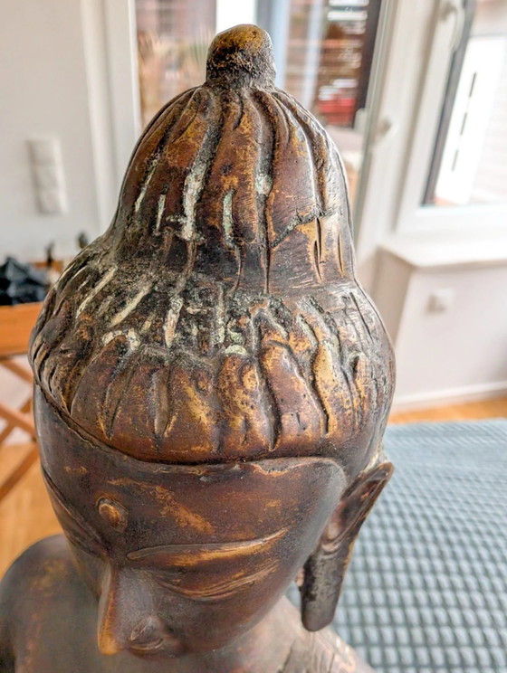 Antiker Himalaya Bronze Buddha – ca. 500 Jahre alt – Westtibetische / Mustang Tradition – Bildhauerei (photo 15 of 23)