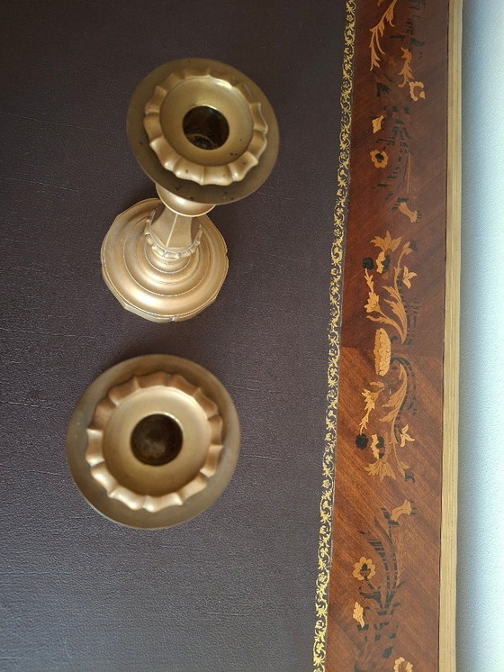 Image 1 of Par de candelabros grandes de latón dorado, siglo XIX