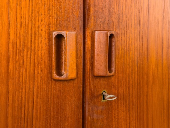 Image 1 of Deense kast in teakhout van Børge Mogensen voor Søborg Møbelfabrik, jaren 60